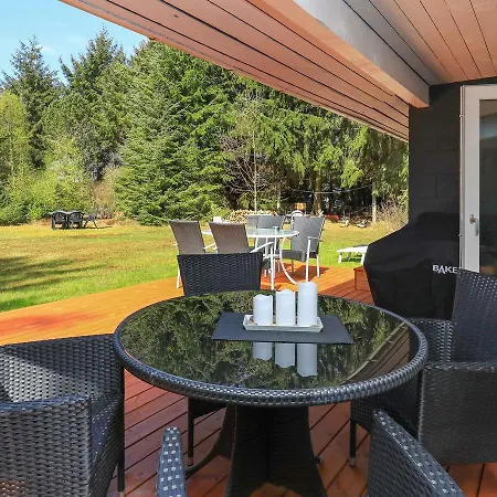 Three-bedroom Holiday In 4 Ferienhaus *