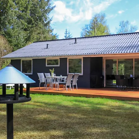 Three-bedroom Holiday In 4 Ferienhaus Jerup