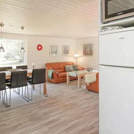 Three-bedroom Holiday In 4 Ferienhaus