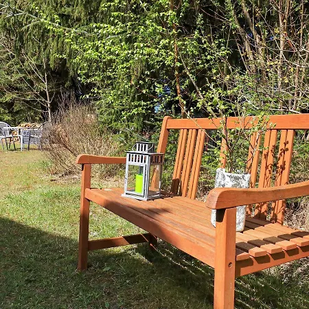Three-bedroom Holiday In 4 *